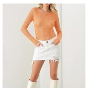 White Denim Skirt, Trendy Frayed, Size M, New with Tags